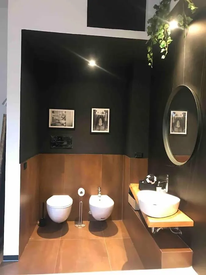 Holiday home Oli-Oli House City Center, Two Adjacent House X11 People,Double Kitchen, Courtyard, Catania