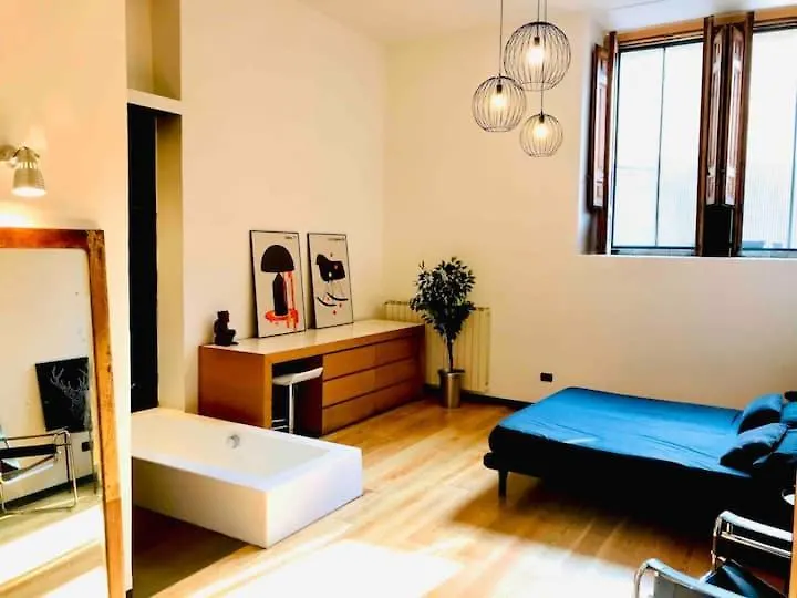 Oli-Oli House City Center, Two Adjacent House X11 People,Double Kitchen, Courtyard, Catania 0*,  Italy