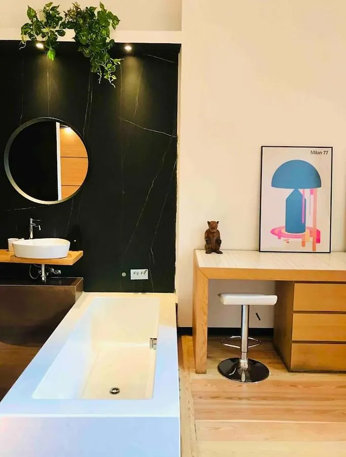 Oli-Oli House City Center, Two Adjacent House X11 People,Double Kitchen, Courtyard, Catania 0*,  Italy