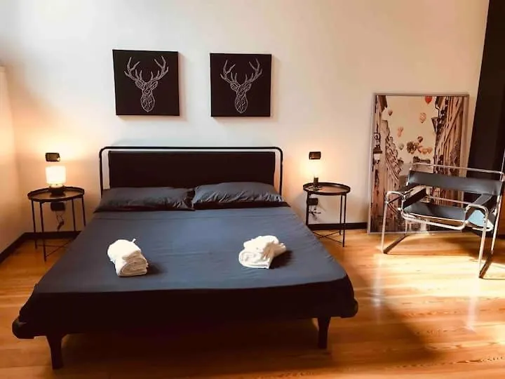 Oli-Oli House City Center, Two Adjacent House X11 People,Double Kitchen, Courtyard, Catania